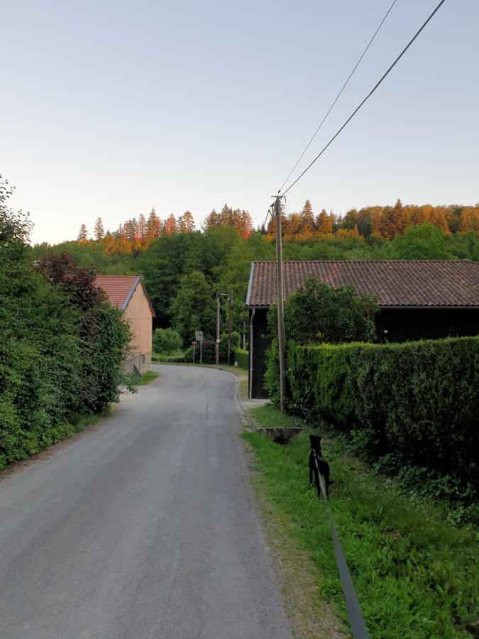 Gîte 4 étoiles La Belle Eau Calme Futeau Exterior foto